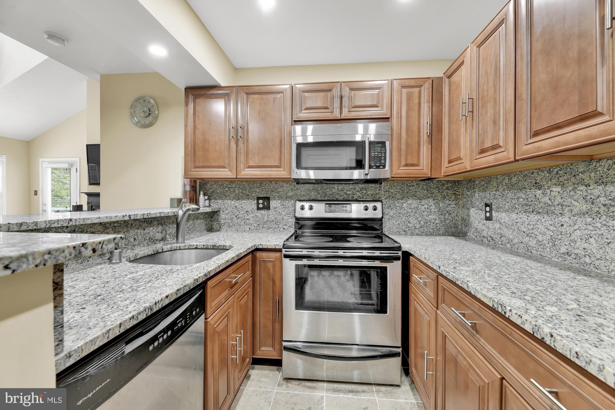 6832 Hayley Ridge Way, Unit A Baltimore, MD 21209 - Photo 6 of 29 Kitchen