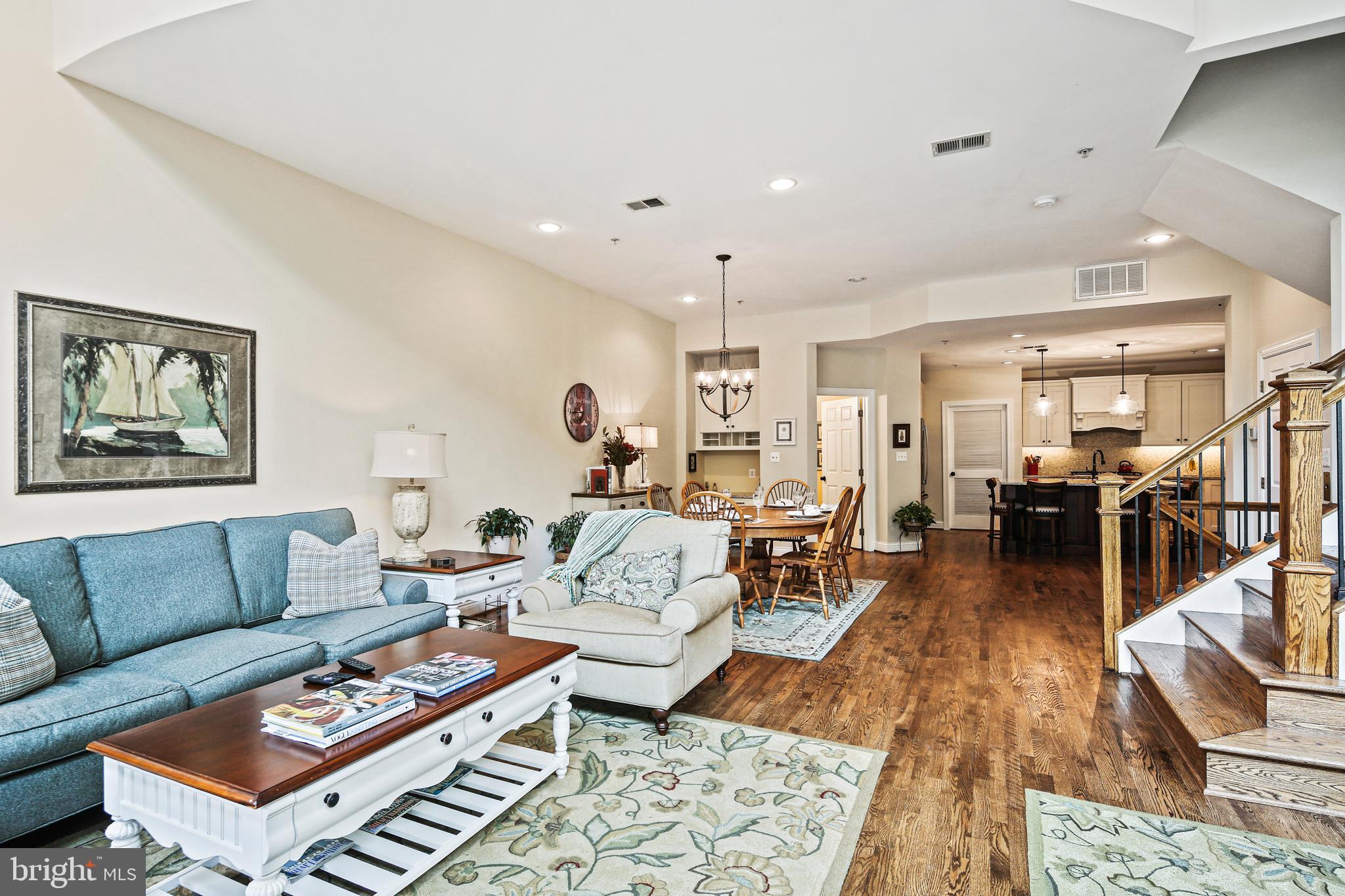 2040 Beacon Heights Drive Reston, VA 20191 - Photo 11 of 38 Large enough for two seating areas