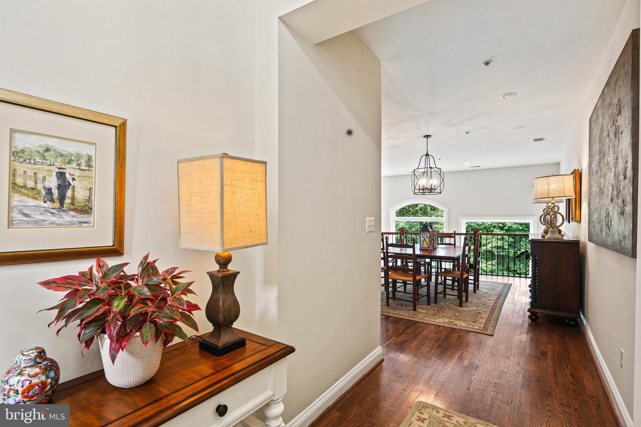 2040 Beacon Heights Drive Reston, VA 20191 - Photo 3 of 38 Come on in!