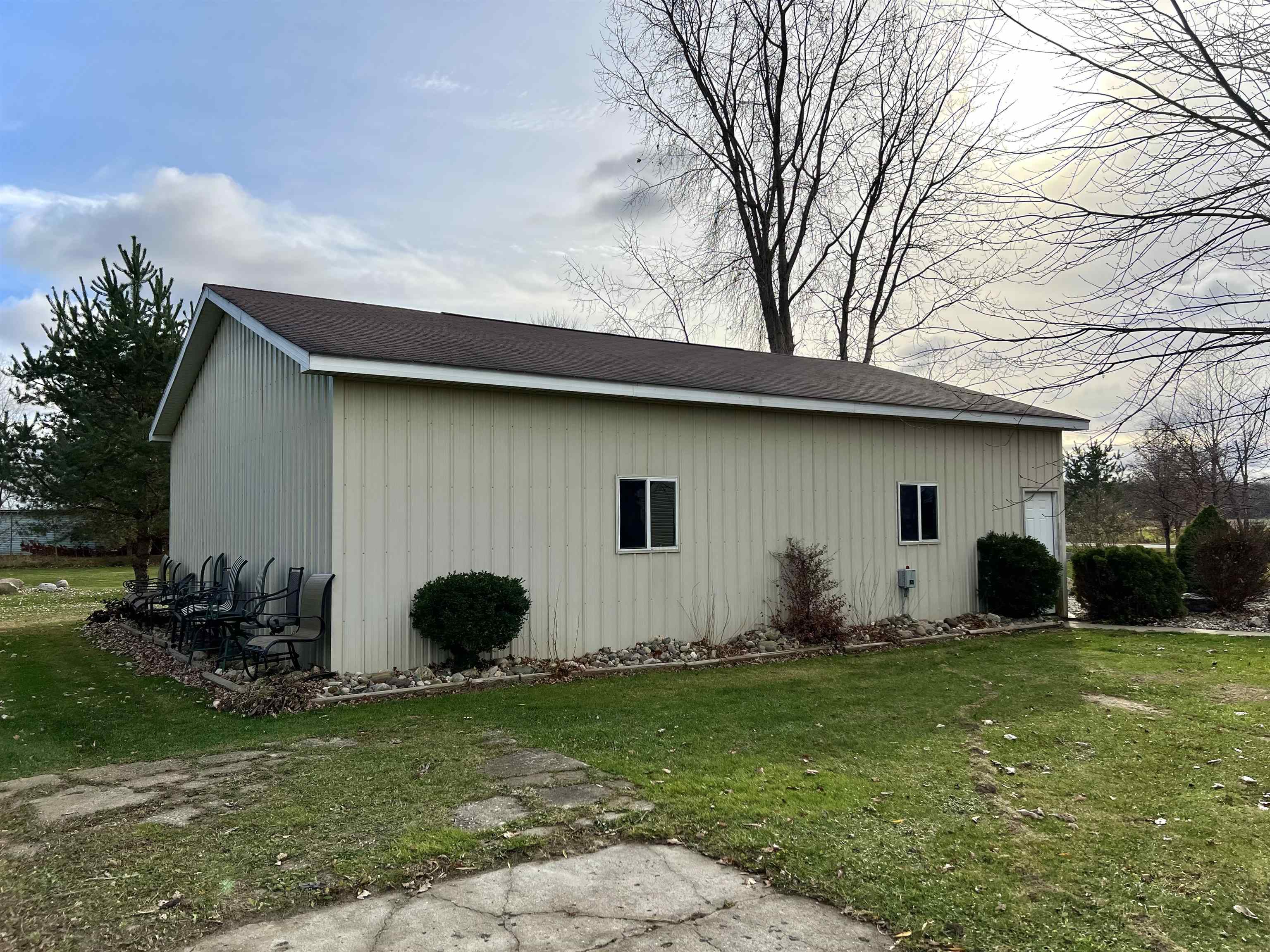 4520 West Hibbard Road Owosso, MI 48867 - Photo 47 of 55 50095792-46.JPG