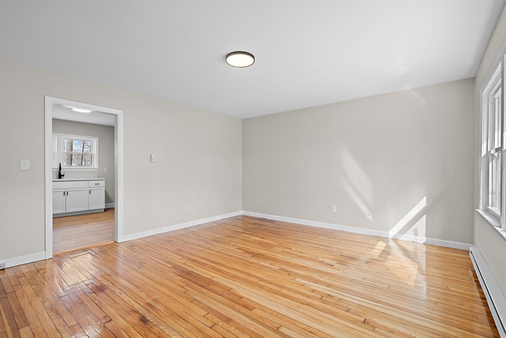 53 Little Turnpike Road Shirley, MA 01464 - Photo 7 of 32