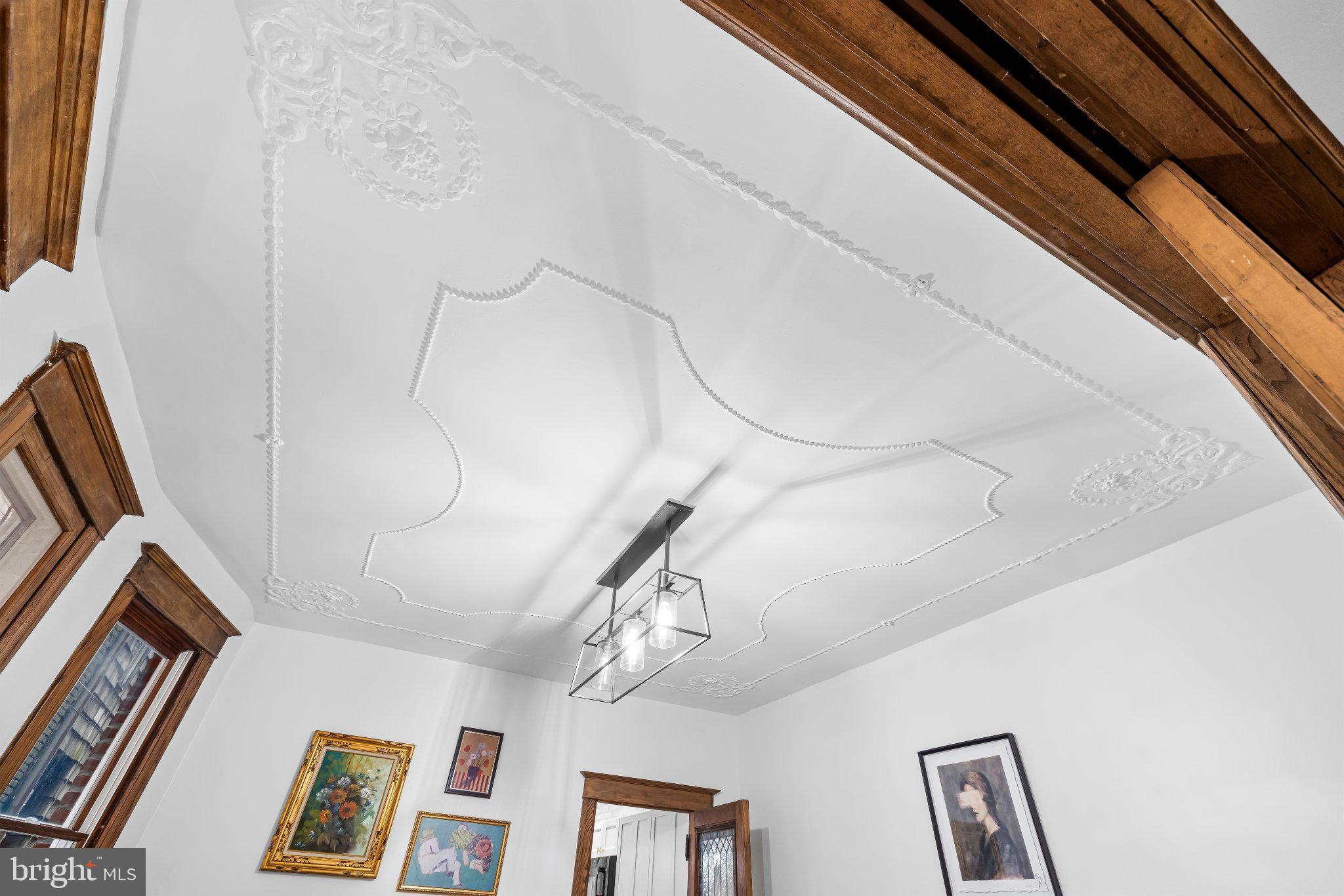 2736 North Calvert Street Baltimore, MD 21218 - Photo 26 of 86 Original Decorative Plaster Ceiling