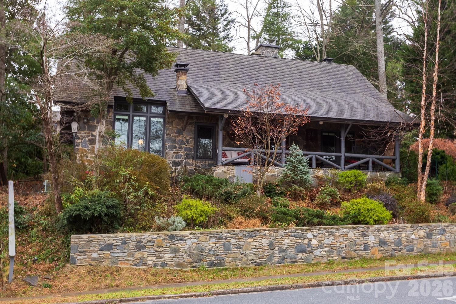 15 Chestnut Street Tryon, NC 28782 - Photo 2 of 41