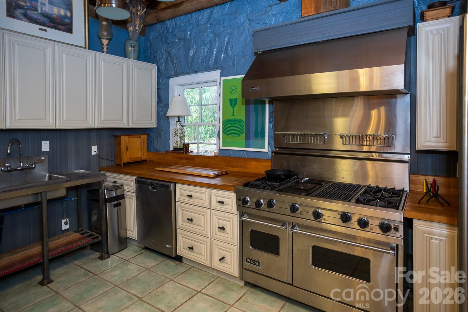 15 Chestnut Street Tryon, NC 28782 - Photo 33 of 41