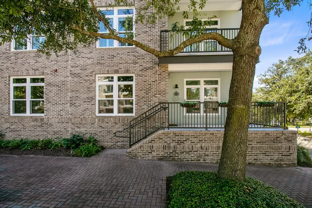 $849,000 | 135 Pier View Street, Unit 101, Daniel Island, SC 29492