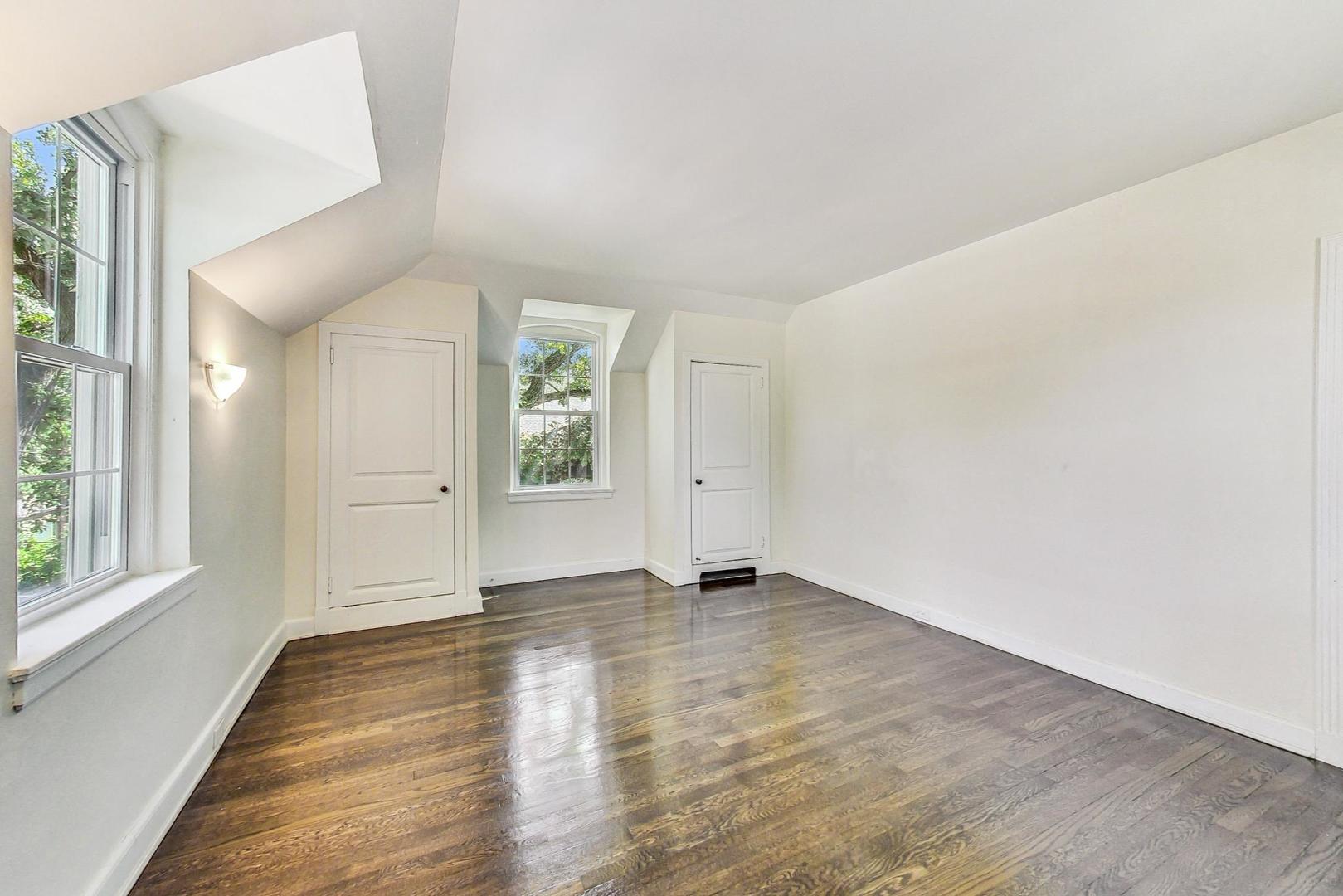 8201 South Rhodes Avenue Chicago, IL 60619 - Photo 23 of 61 Gallery Image 23
