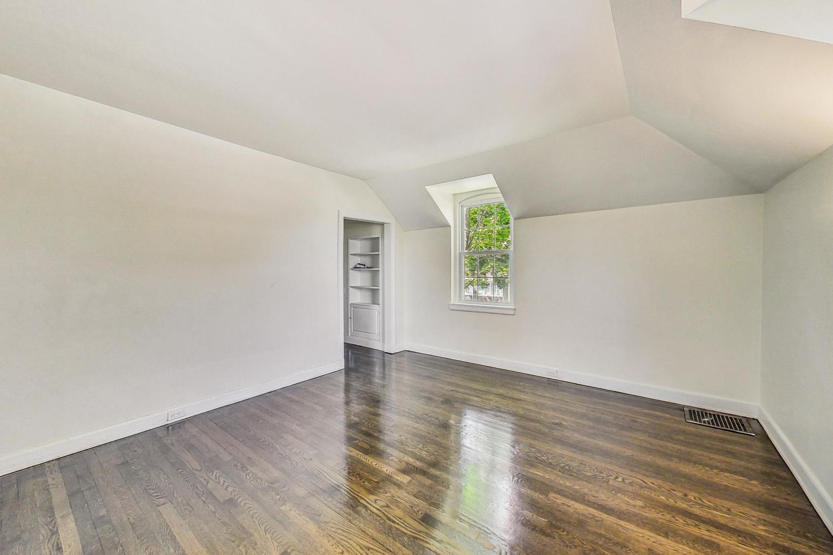 8201 South Rhodes Avenue Chicago, IL 60619 - Photo 24 of 61 Gallery Image 24