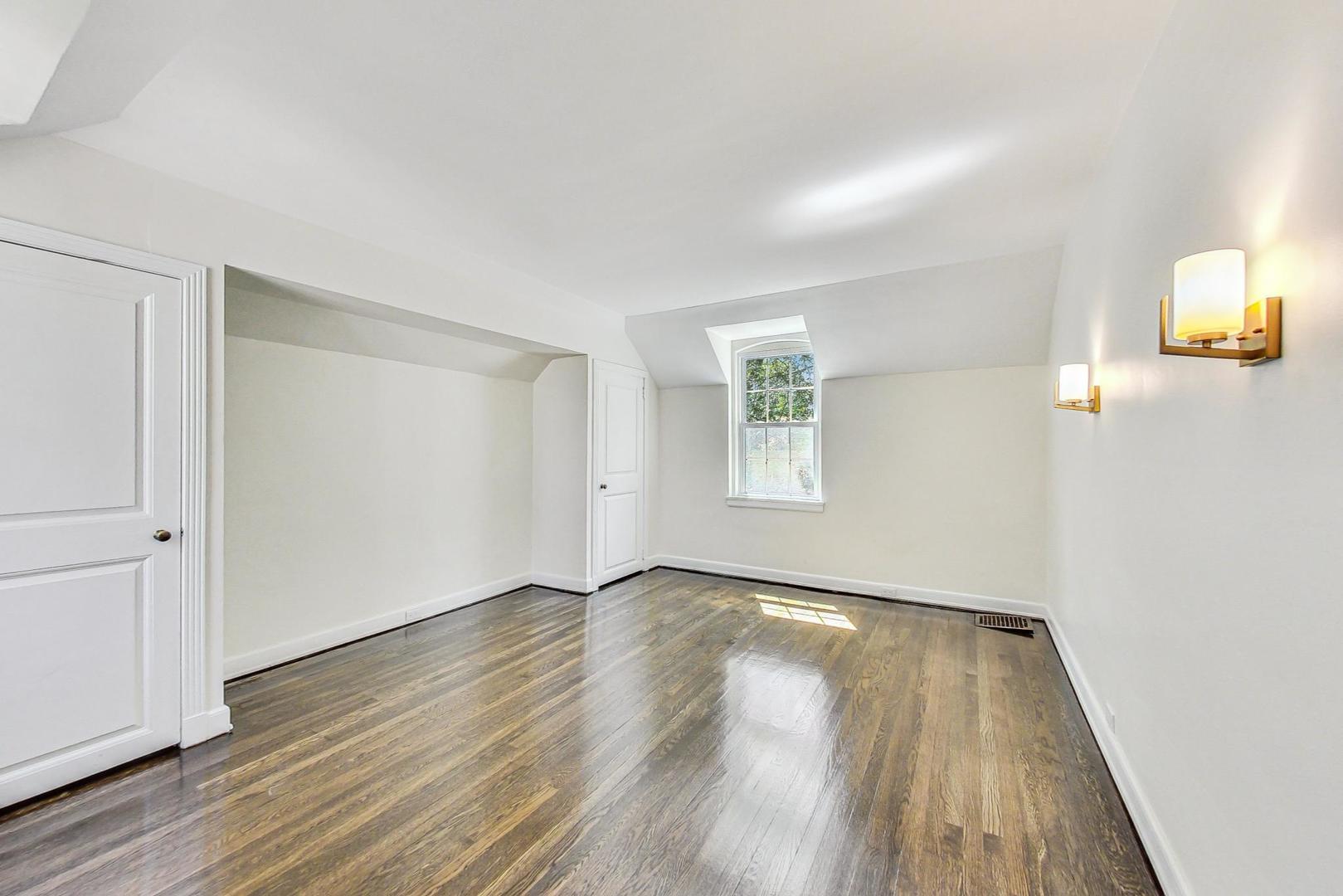 8201 South Rhodes Avenue Chicago, IL 60619 - Photo 31 of 61 Gallery Image 31