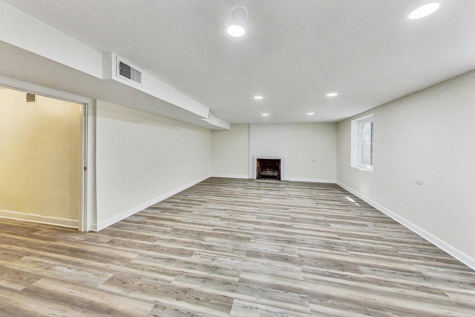 8201 South Rhodes Avenue Chicago, IL 60619 - Photo 39 of 61 Gallery Image 39