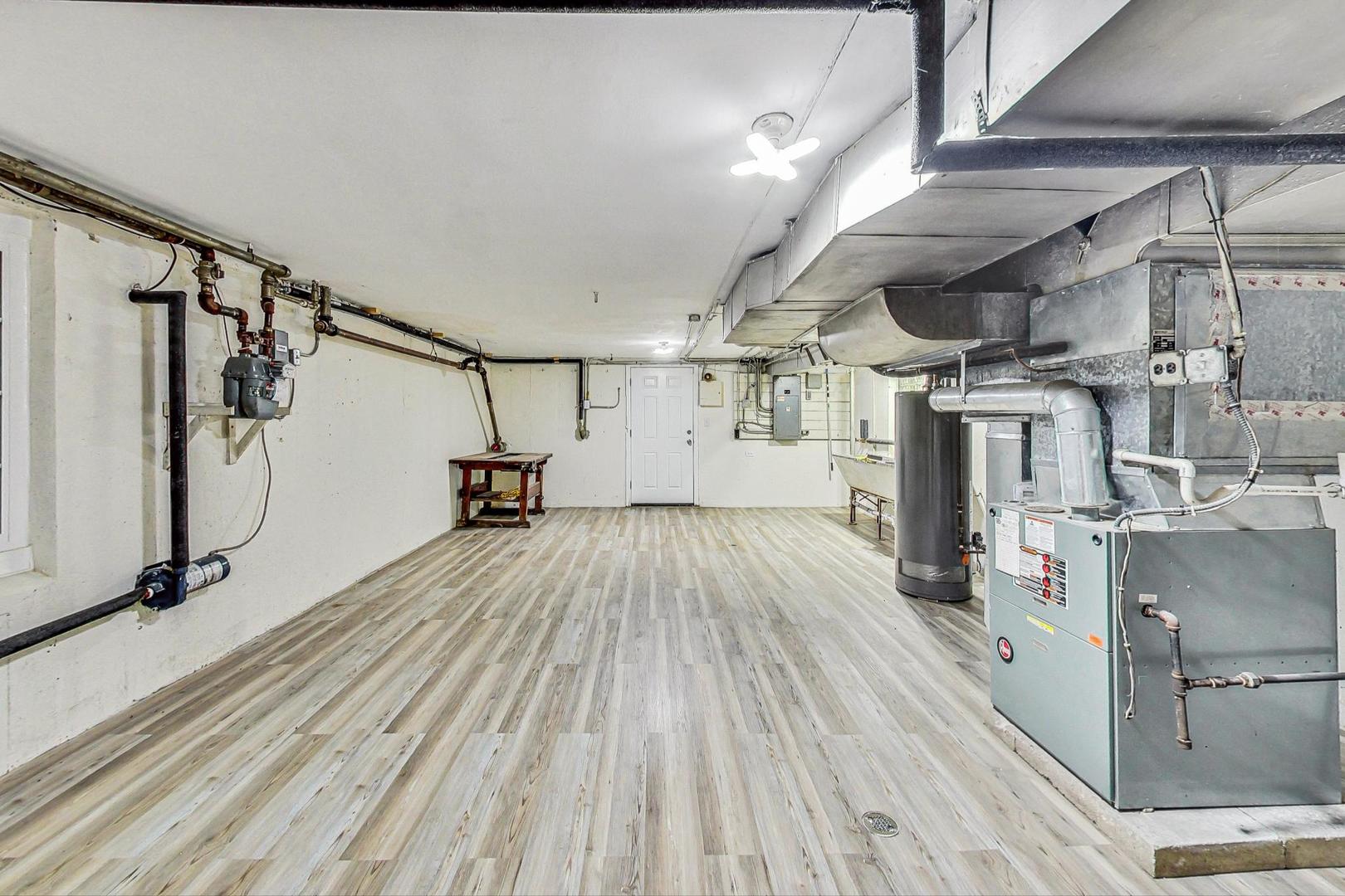 8201 South Rhodes Avenue Chicago, IL 60619 - Photo 42 of 61 Gallery Image 42