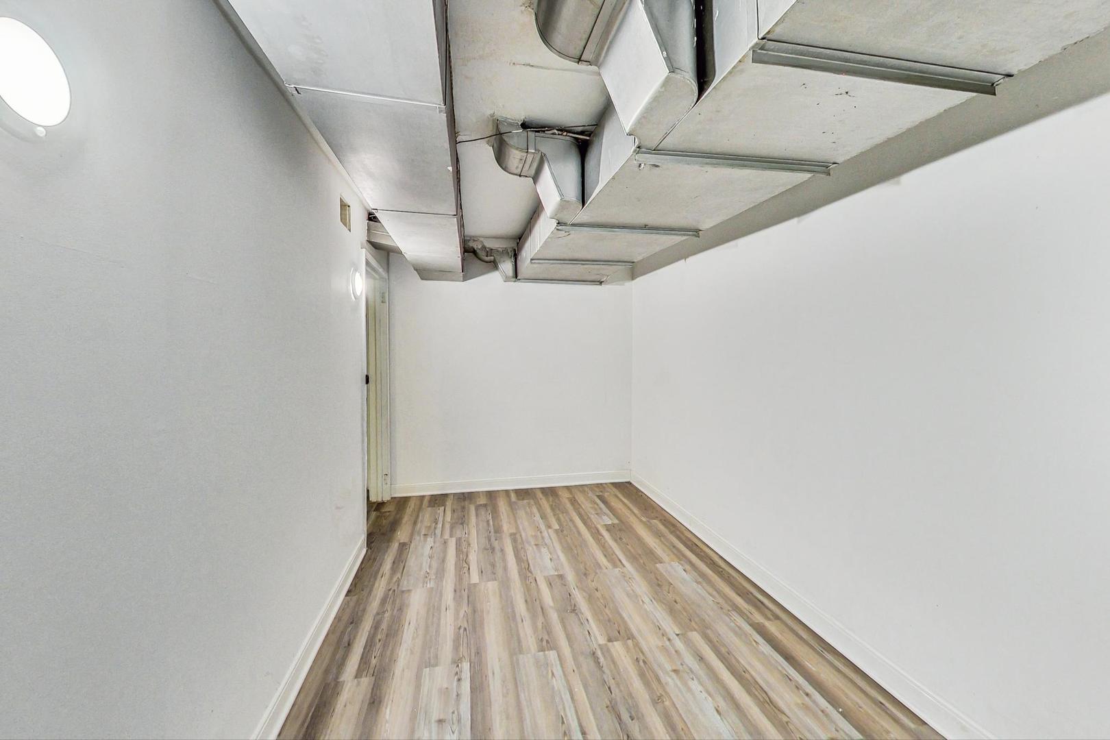 8201 South Rhodes Avenue Chicago, IL 60619 - Photo 46 of 61 Gallery Image 46