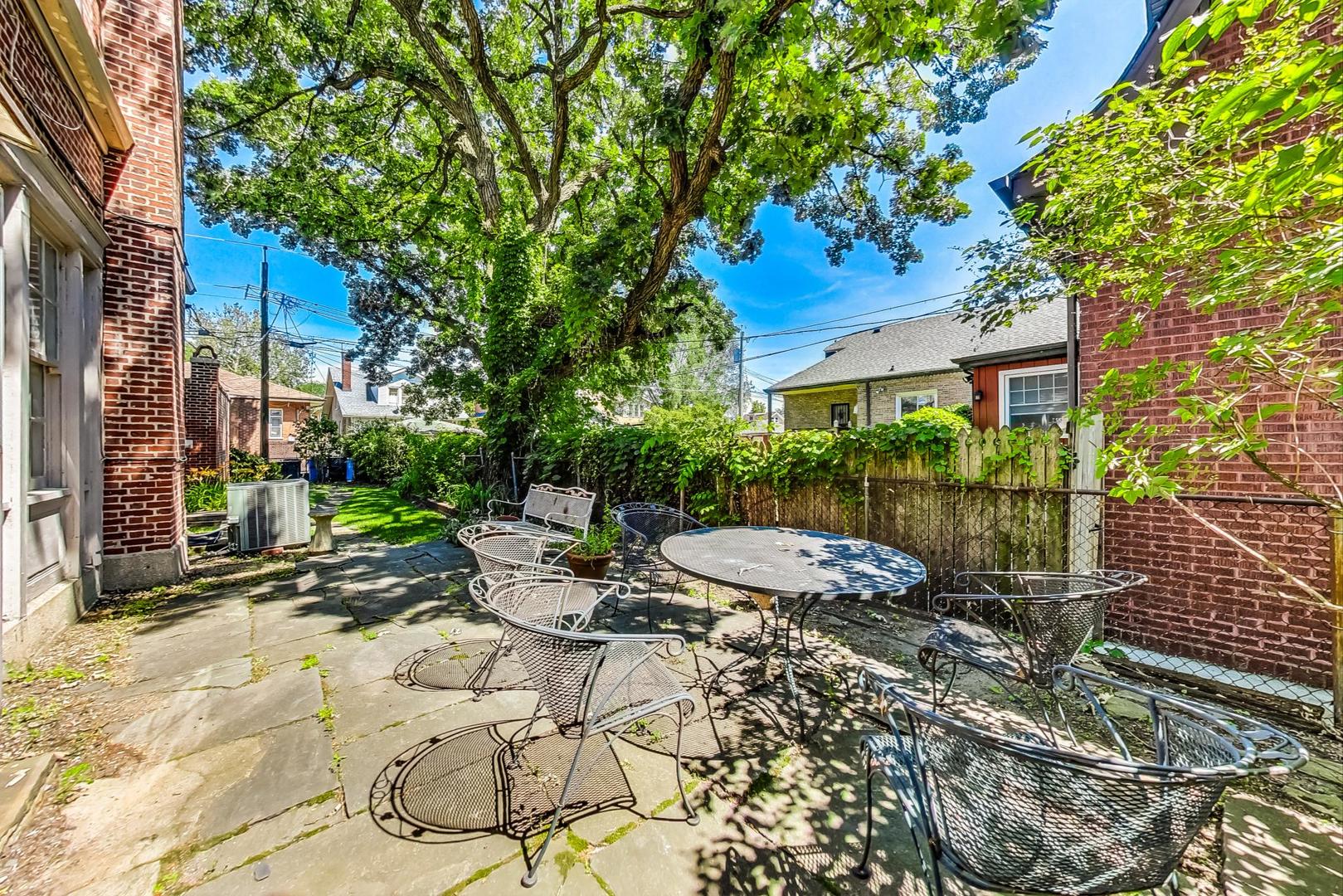 8201 South Rhodes Avenue Chicago, IL 60619 - Photo 50 of 61 Gallery Image 50