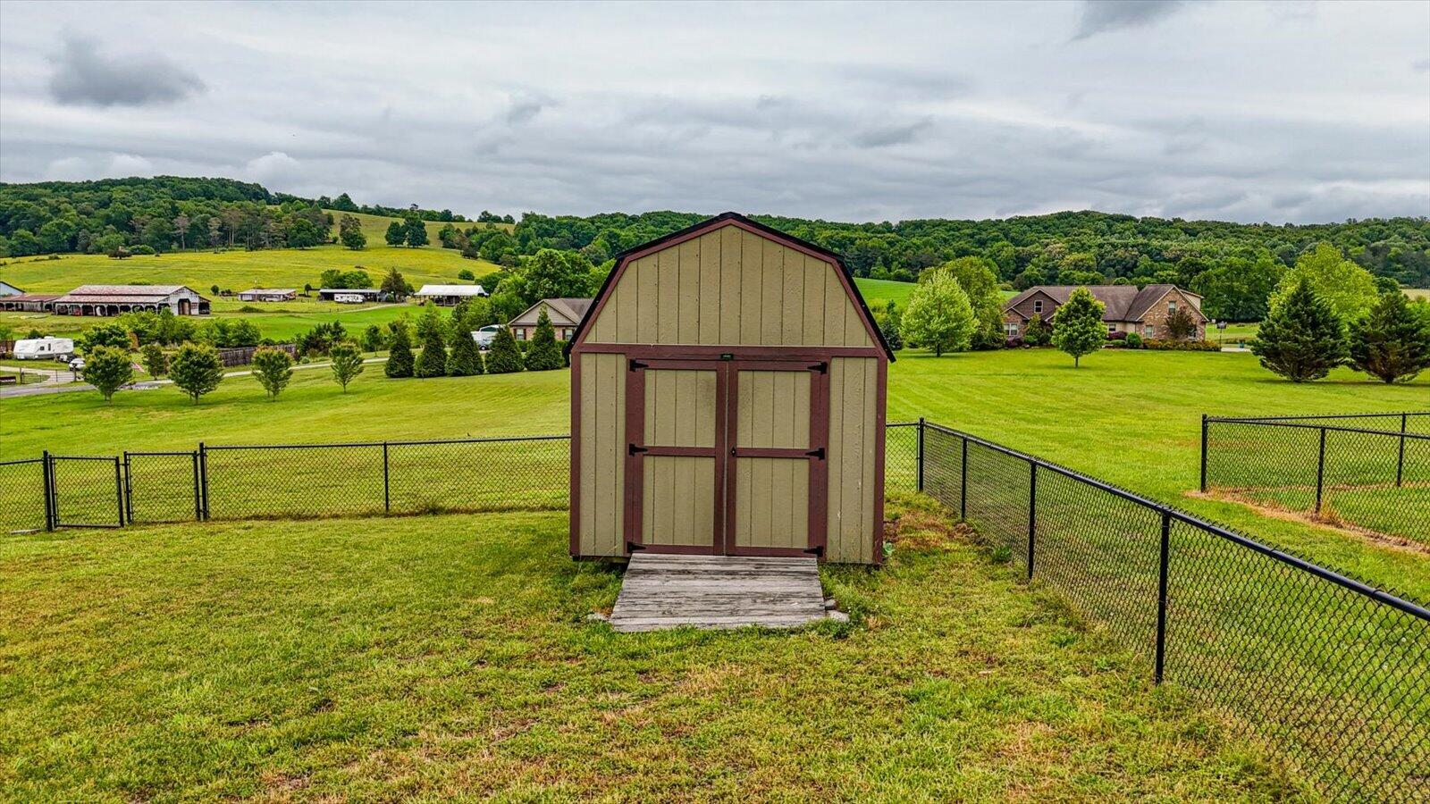 7093 Blue Springs Road Cleveland, TN 37311 - Photo 23 of 27 35-7039 Blue Springs-35