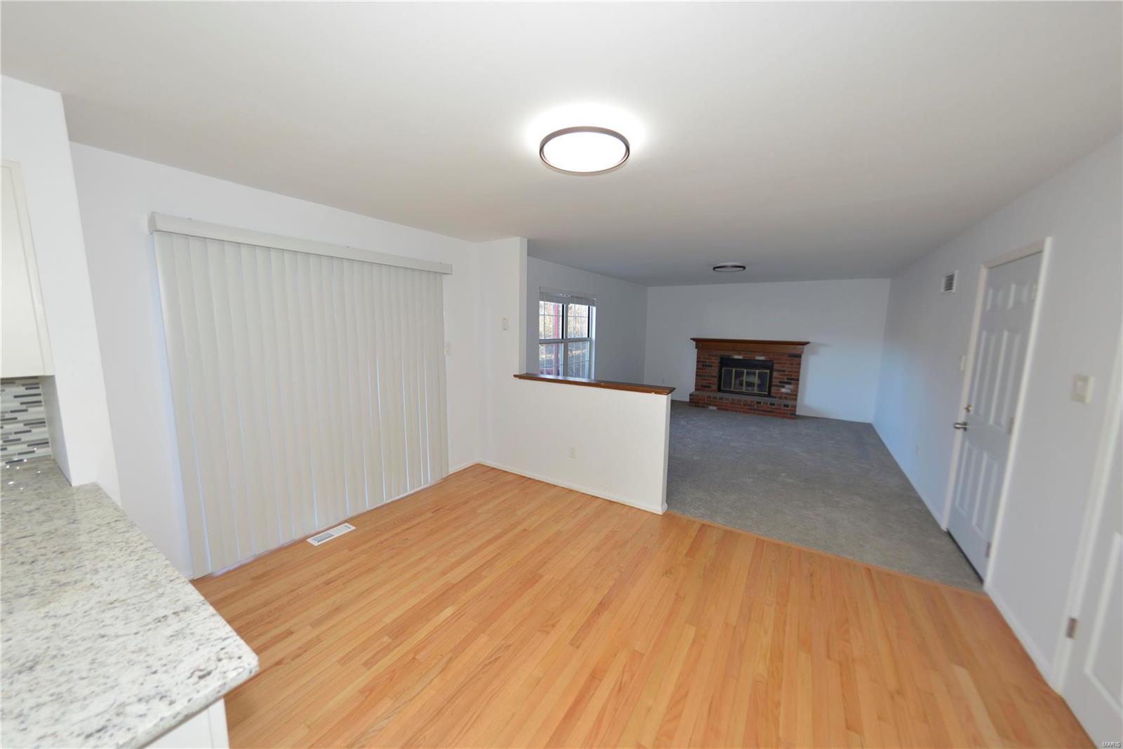 572 Enchanted Parkway Manchester, MO 63021 - Photo 11 of 39