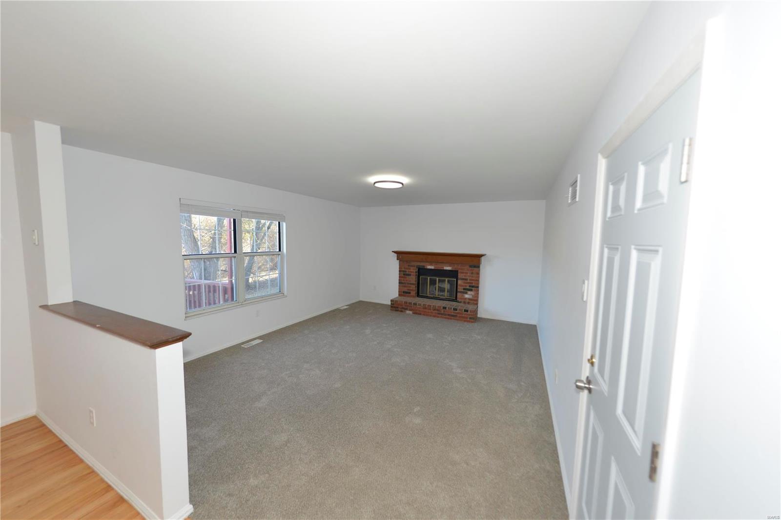 572 Enchanted Parkway Manchester, MO 63021 - Photo 13 of 39