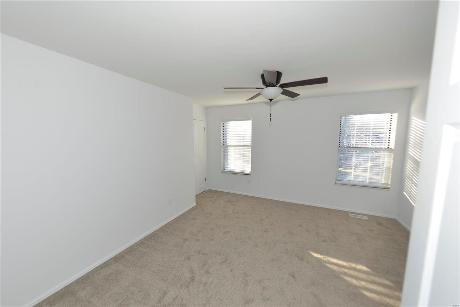 572 Enchanted Parkway Manchester, MO 63021 - Photo 20 of 39