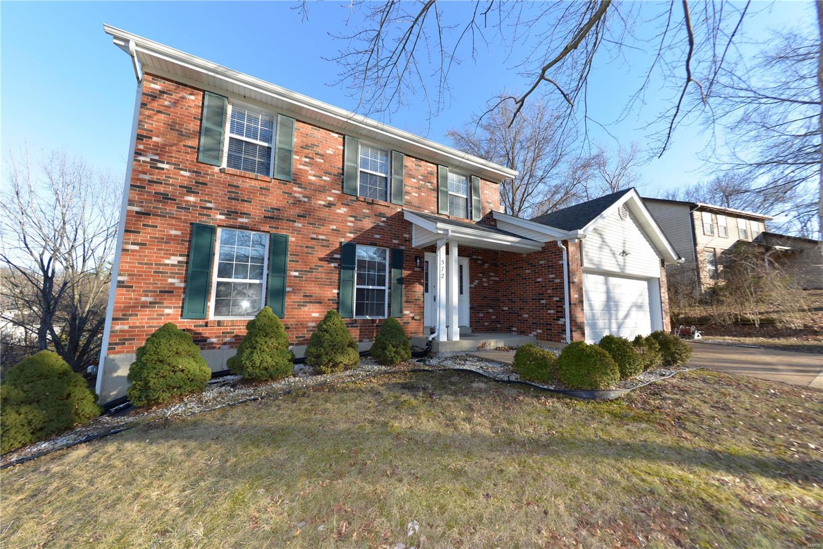 572 Enchanted Parkway Manchester, MO 63021 - Photo 2 of 39