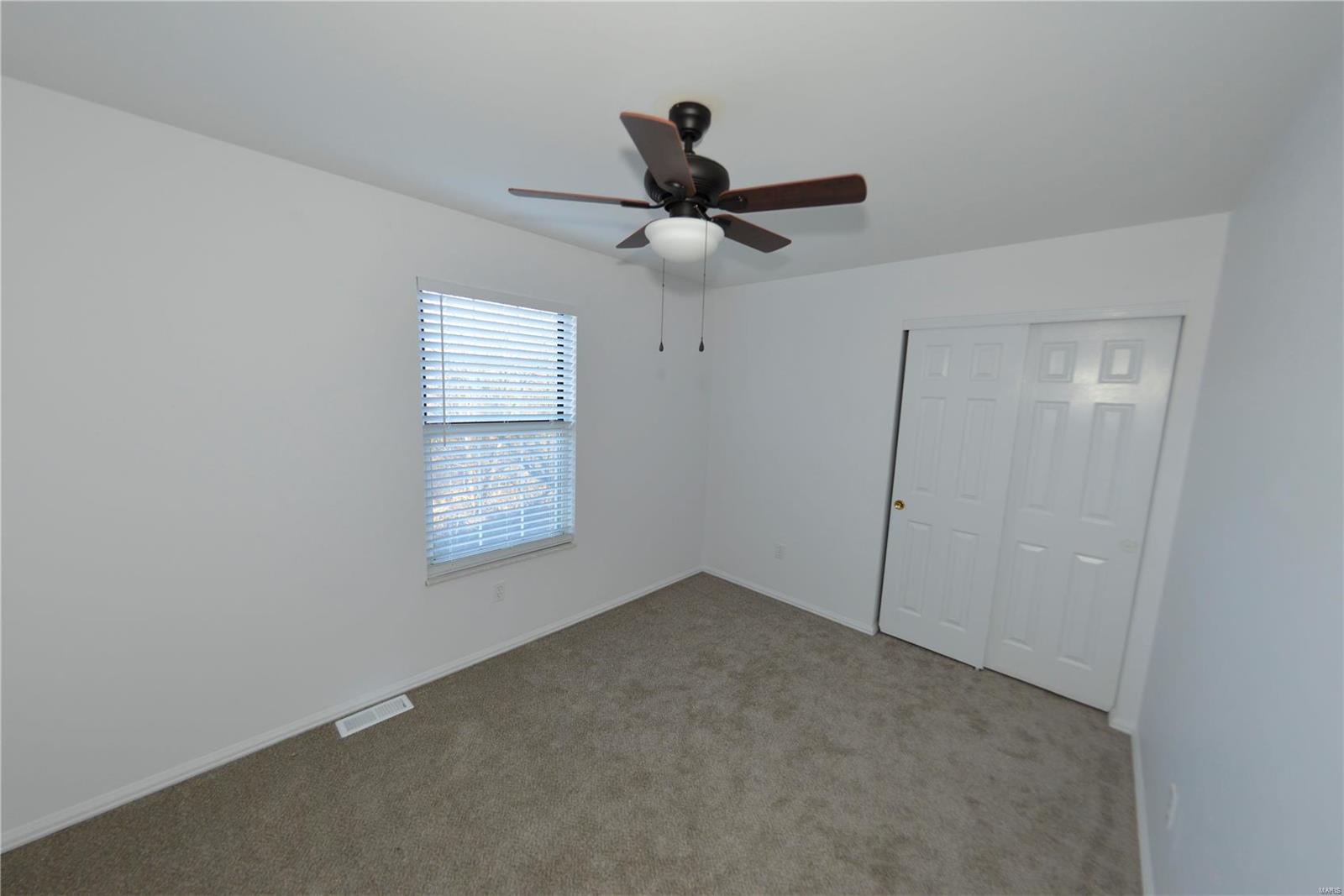 572 Enchanted Parkway Manchester, MO 63021 - Photo 21 of 39