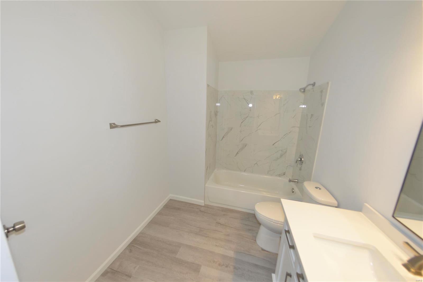 572 Enchanted Parkway Manchester, MO 63021 - Photo 24 of 39