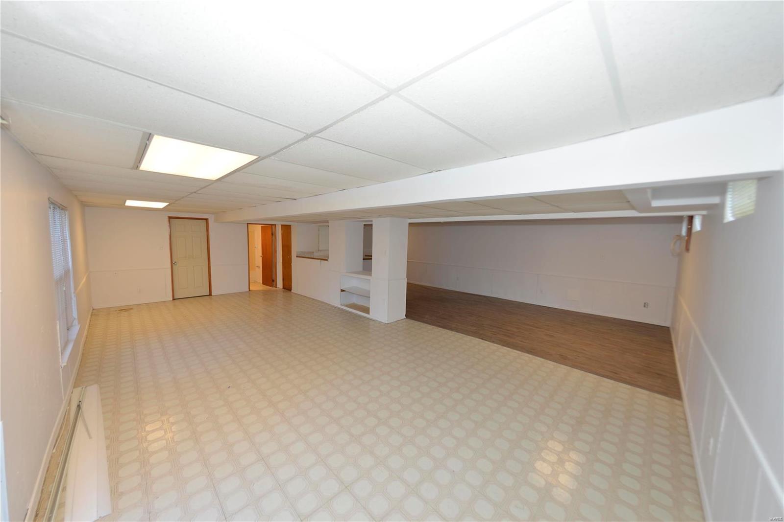 572 Enchanted Parkway Manchester, MO 63021 - Photo 31 of 39