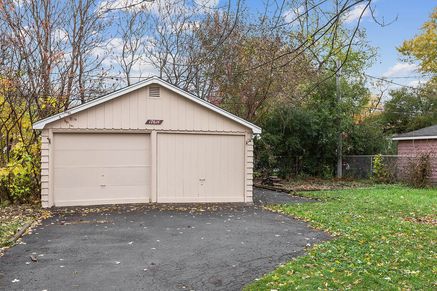17614 Howe Avenue Homewood, IL 60430 - Photo 11 of 11 a view of garage yard
