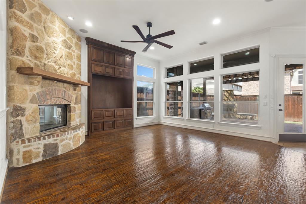 11292 Berkeley Hall Lane Frisco, TX 75033 - Photo 12 of 33