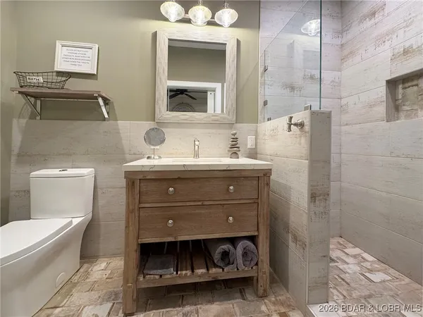 $3,390,000 | 32951 Green Hills Road, Gravois Mills, MO 65037