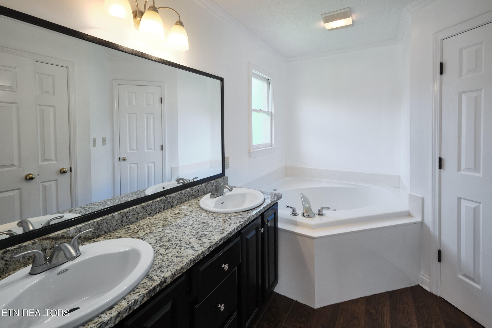 123 Capital Circle Oak Ridge, TN 37830 - Photo 22 of 44 123 Capital Circle Oak Ridge , TN 37830