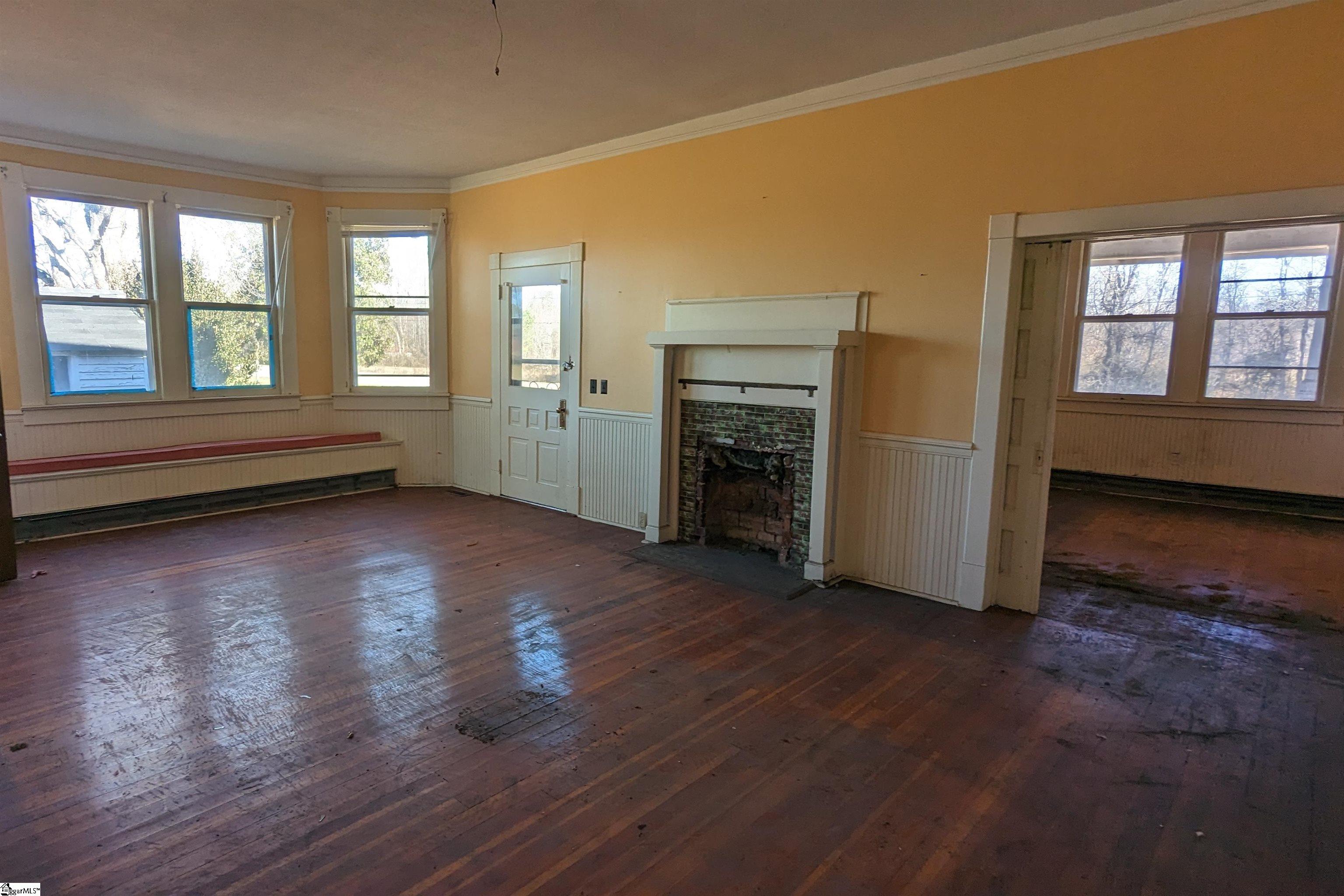 8960 Augusta Road Pelzer, SC 29669 - Photo 13 of 32