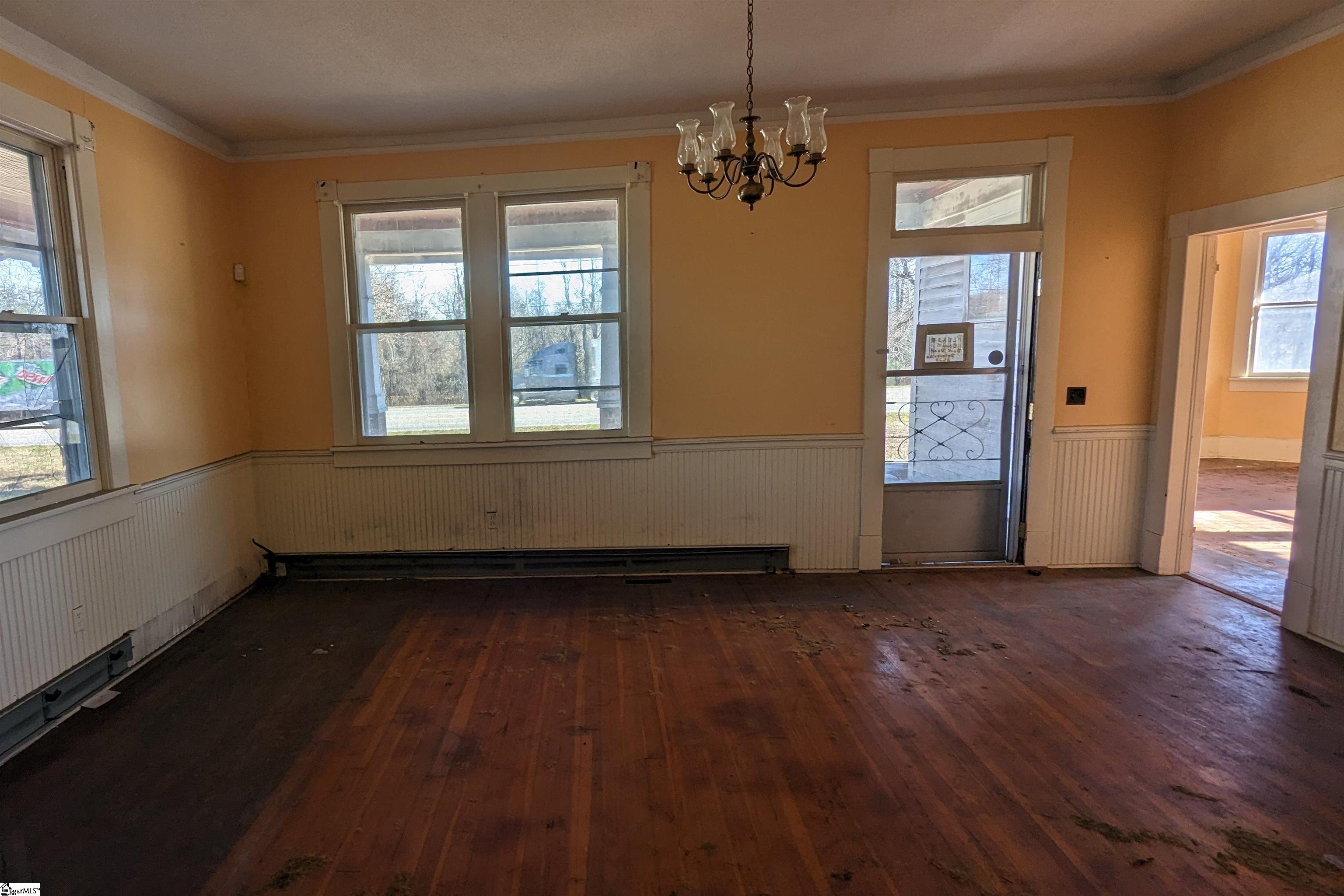 8960 Augusta Road Pelzer, SC 29669 - Photo 15 of 32