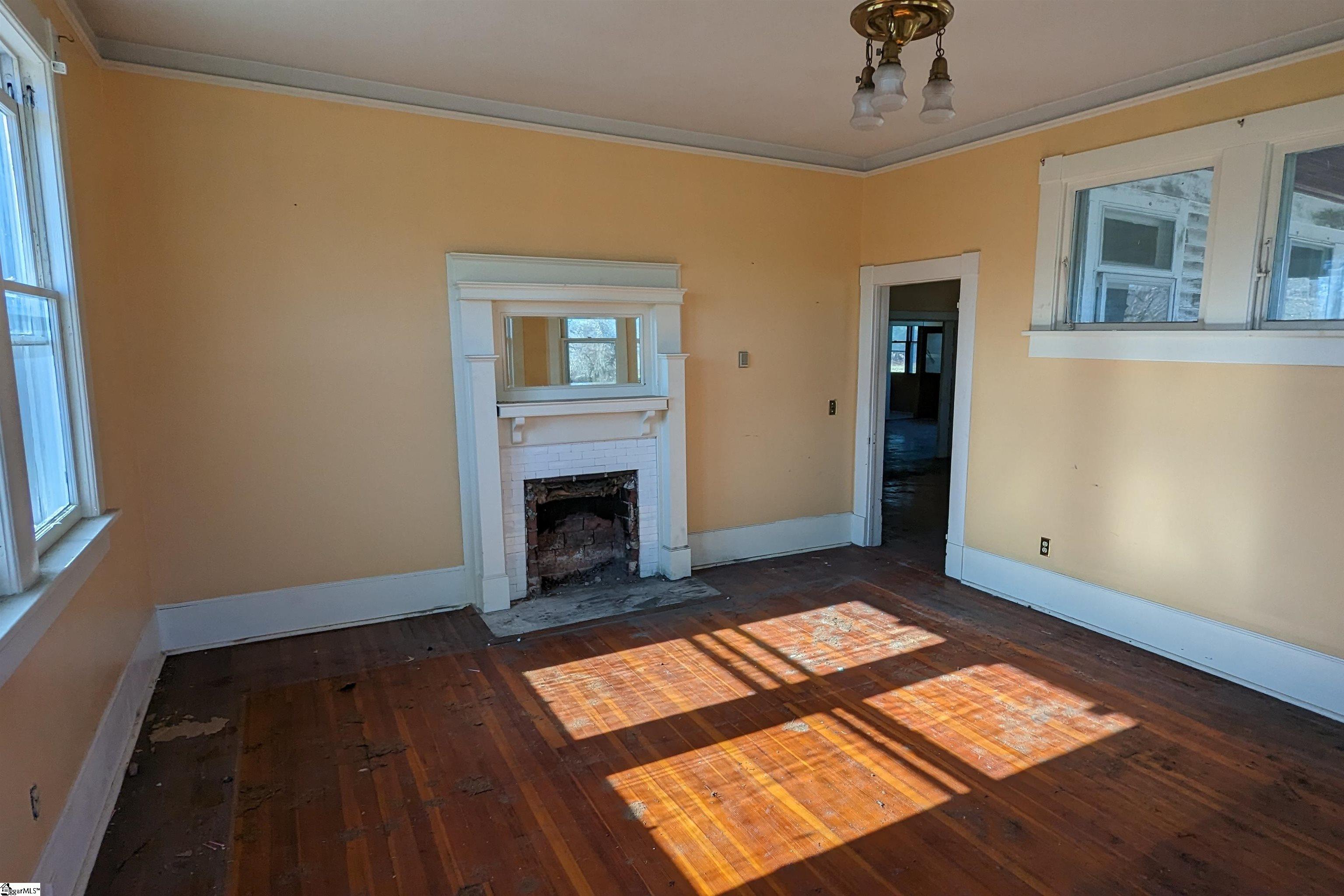 8960 Augusta Road Pelzer, SC 29669 - Photo 18 of 32