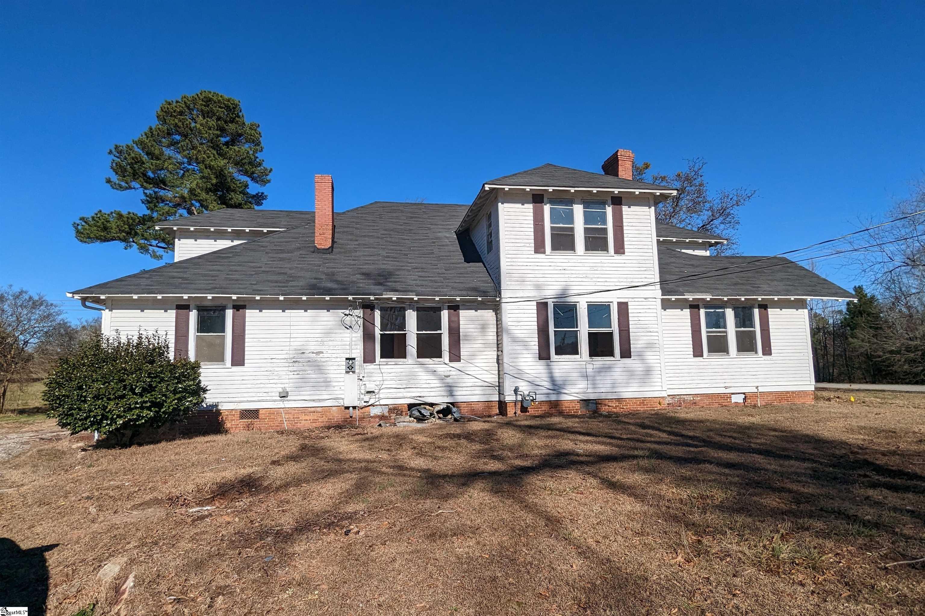 8960 Augusta Road Pelzer, SC 29669 - Photo 2 of 32