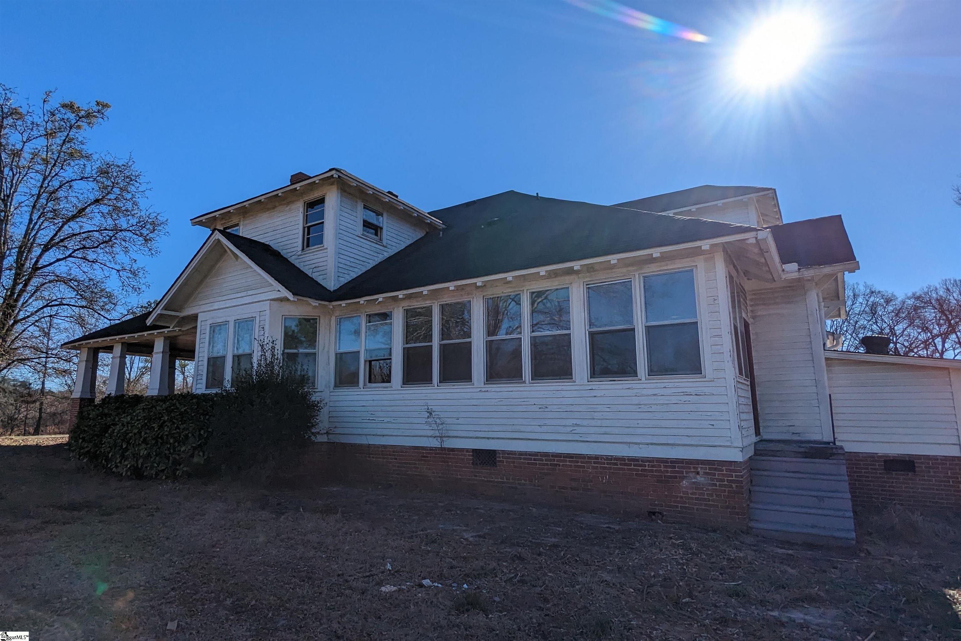 8960 Augusta Road Pelzer, SC 29669 - Photo 9 of 32