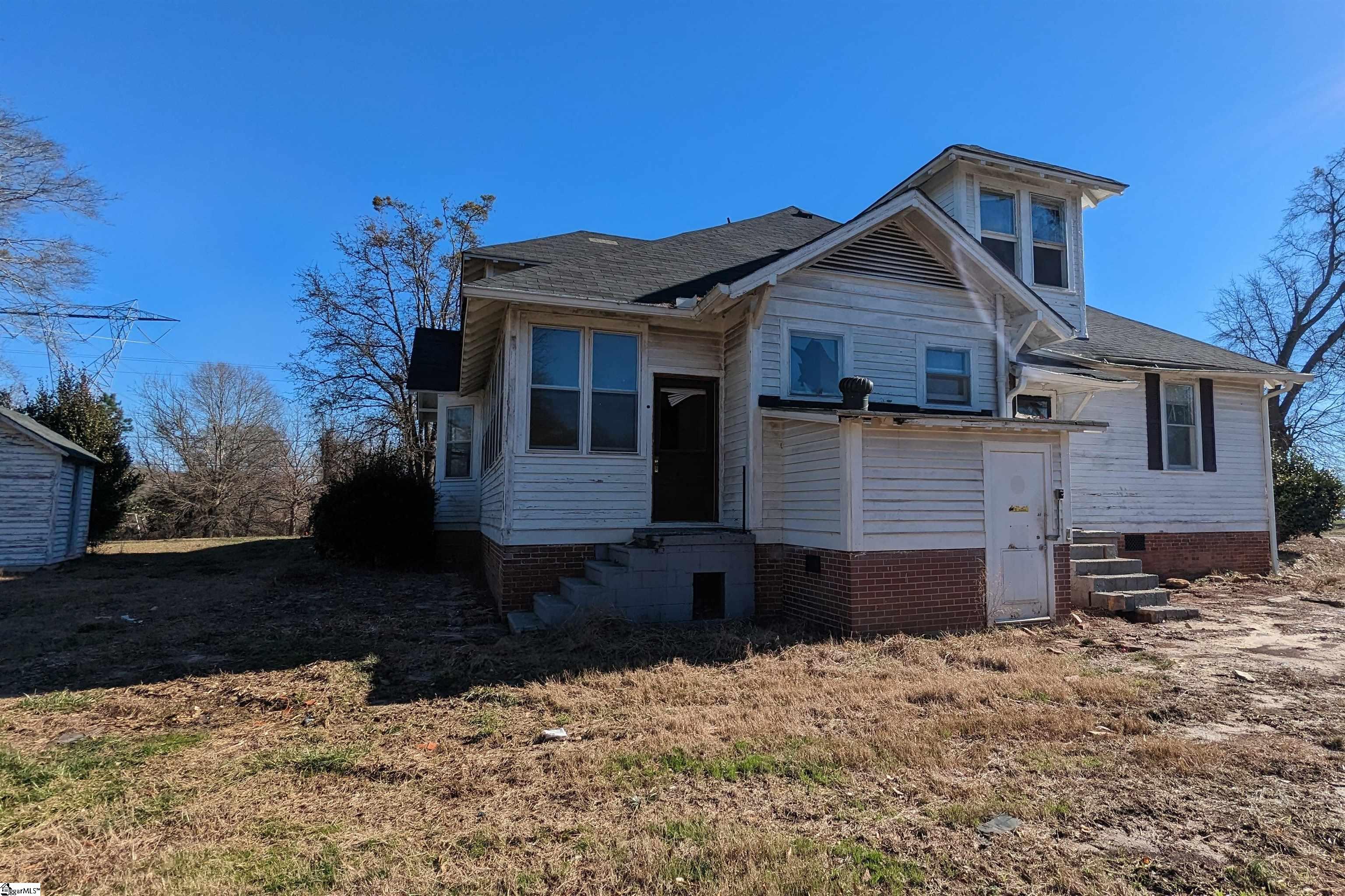 8960 Augusta Road Pelzer, SC 29669 - Photo 10 of 32