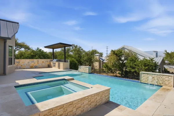 $1,299,999 | 982 Belle Oaks Boulevard, Bulverde, TX 78163