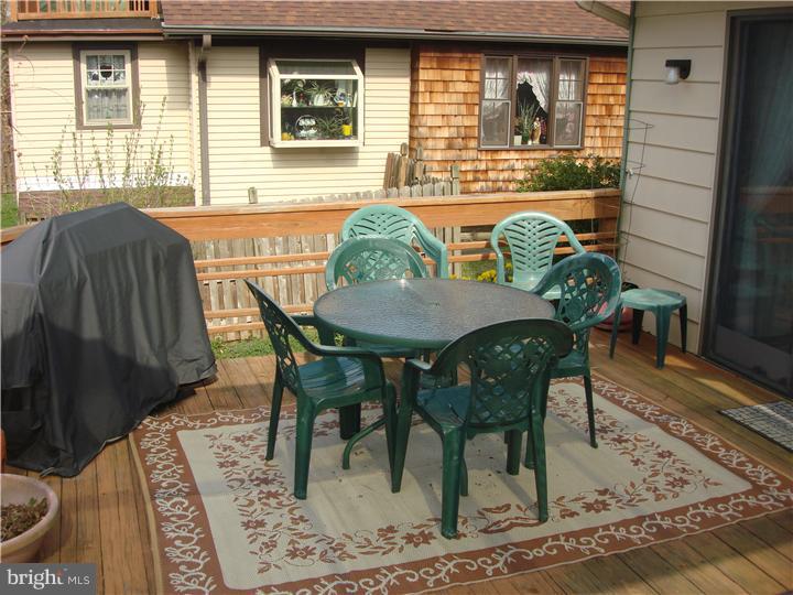 242 Strathmore Road Havertown, PA 19083 - Photo 13 of 15 Deck
