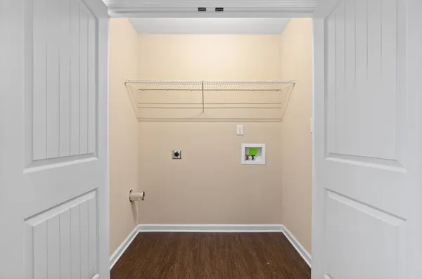 a view of utility room