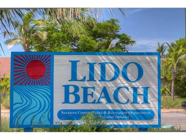 a view of empty room with floor to ceiling window