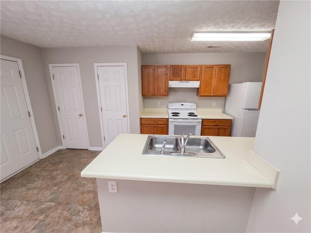 5737 Strathmoor Manor Circle Lithonia, GA 30058 - Photo 8 of 19