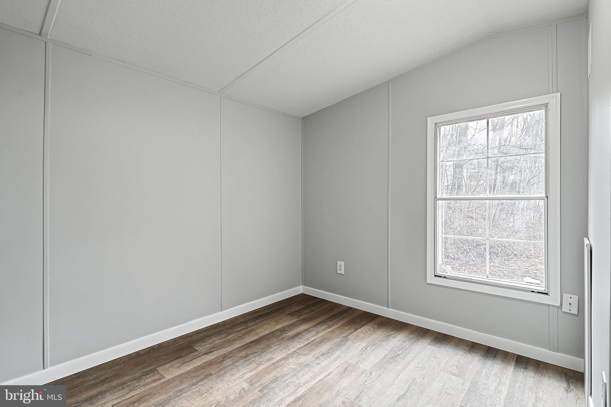 333 Lake Road Spring Grove, PA 17362 - Photo 16 of 28