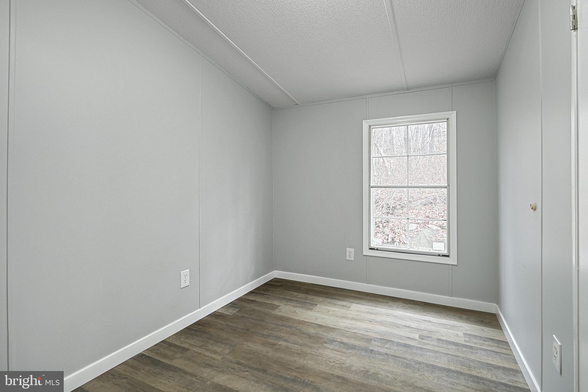 333 Lake Road Spring Grove, PA 17362 - Photo 20 of 28