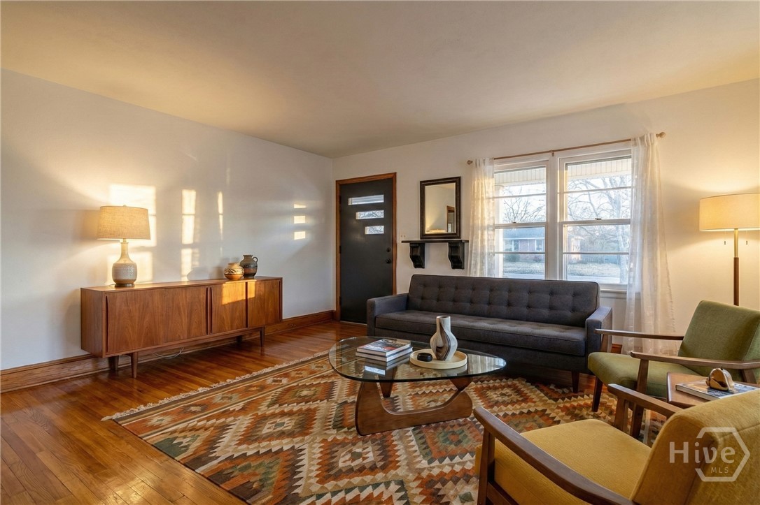 175 Northcrest Drive Athens, GA 30601 - Photo 3 of 34 Living room - virtually staged