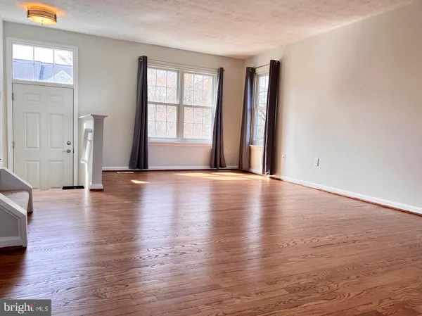 $3,250 | 20718 Apollo Terrace, Ashburn, VA 20147