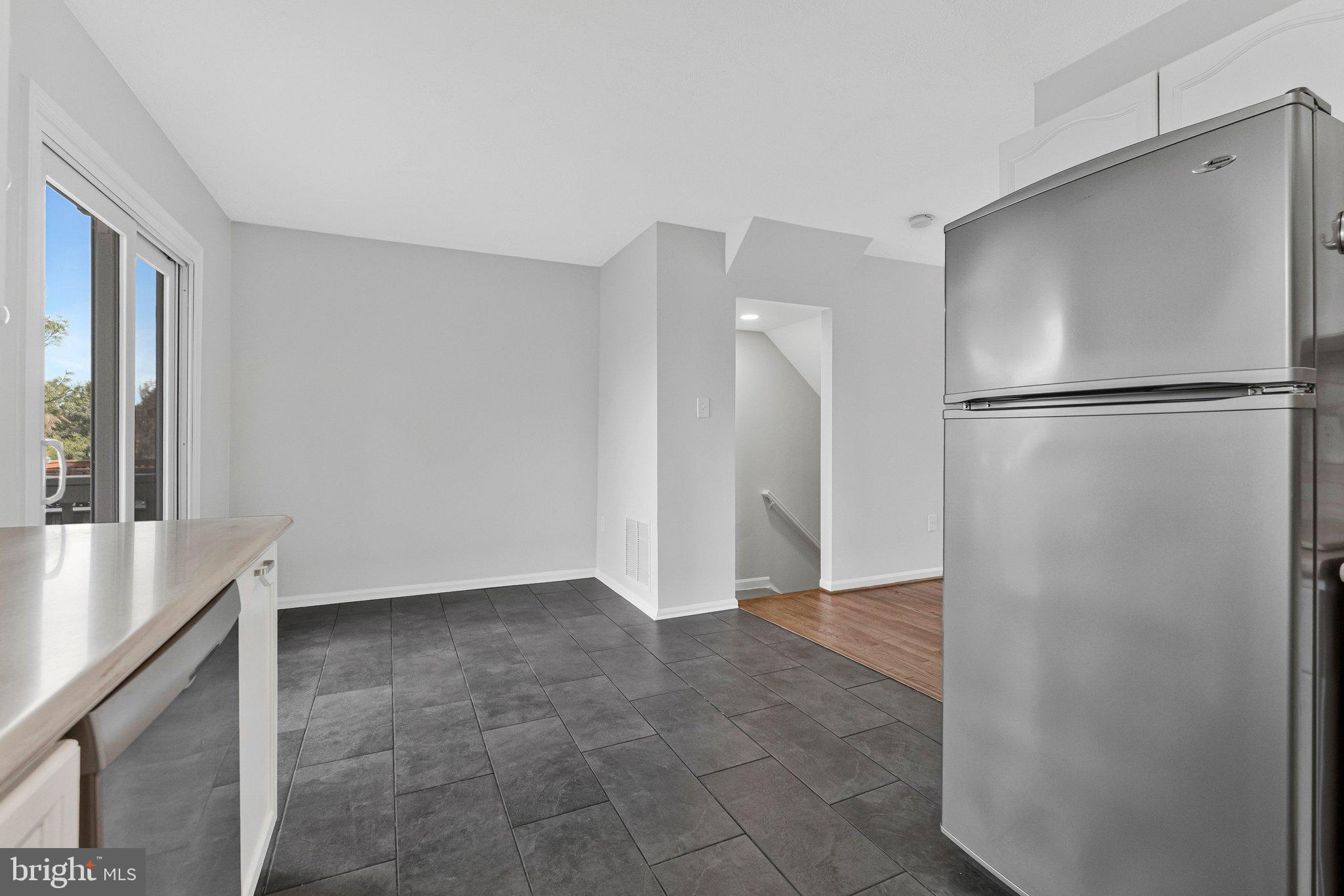 20718 Apollo Terrace Ashburn, VA 20147 - Photo 11 of 50 a view of an empty room with closet and a window