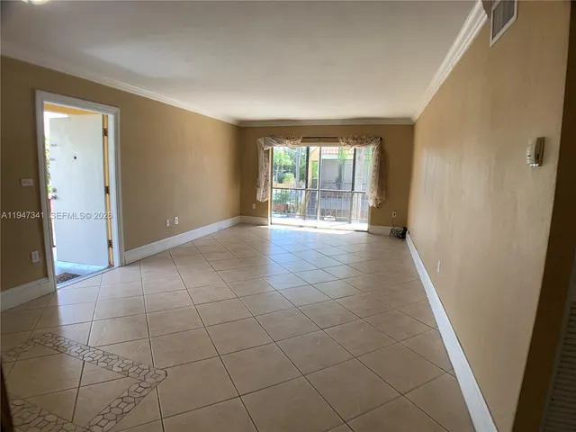 $1,500 | 7931 Southwest 104th Street, Unit 214E, Miami, FL 33156