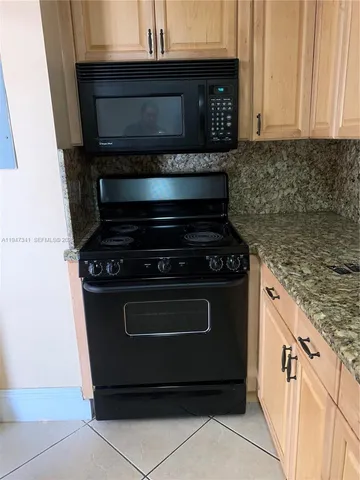 $1,500 | 7931 Southwest 104th Street, Unit 214E, Miami, FL 33156