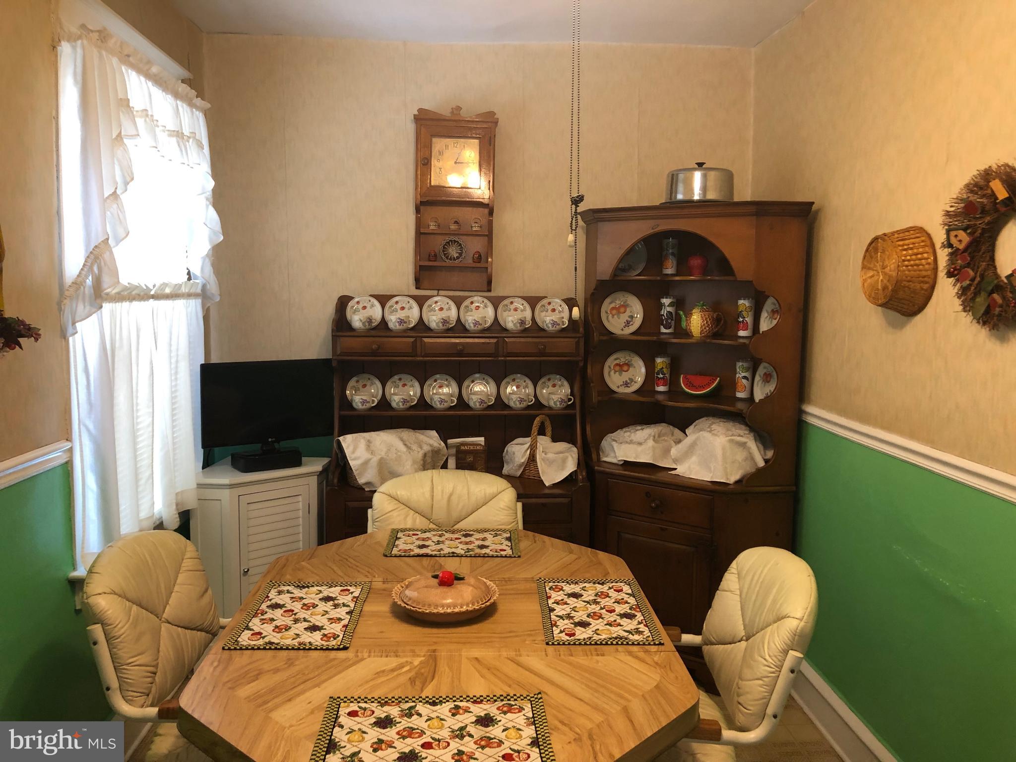 7255 Dungan Road Philadelphia, PA 19111 - Photo 13 of 29
