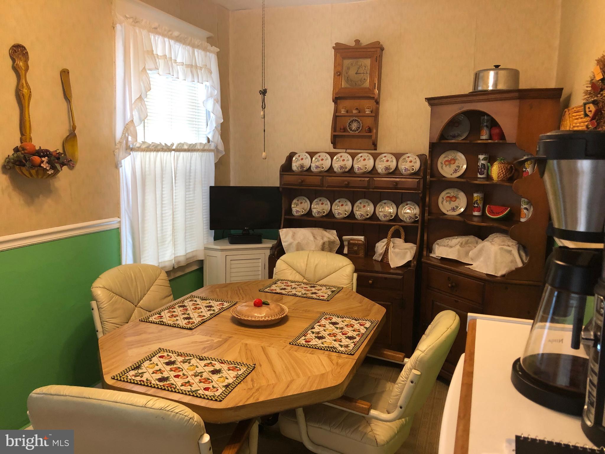 7255 Dungan Road Philadelphia, PA 19111 - Photo 14 of 29