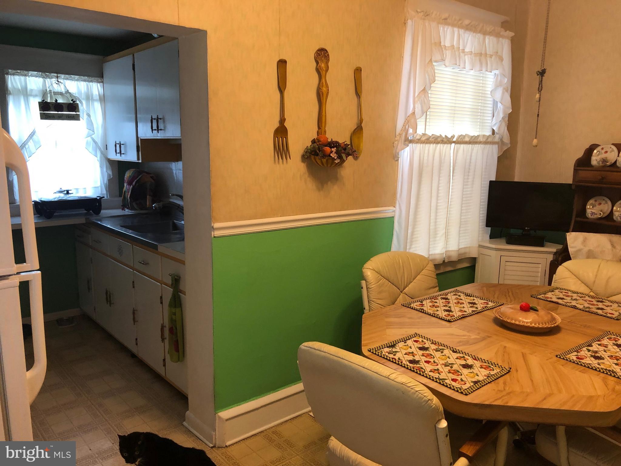 7255 Dungan Road Philadelphia, PA 19111 - Photo 15 of 29