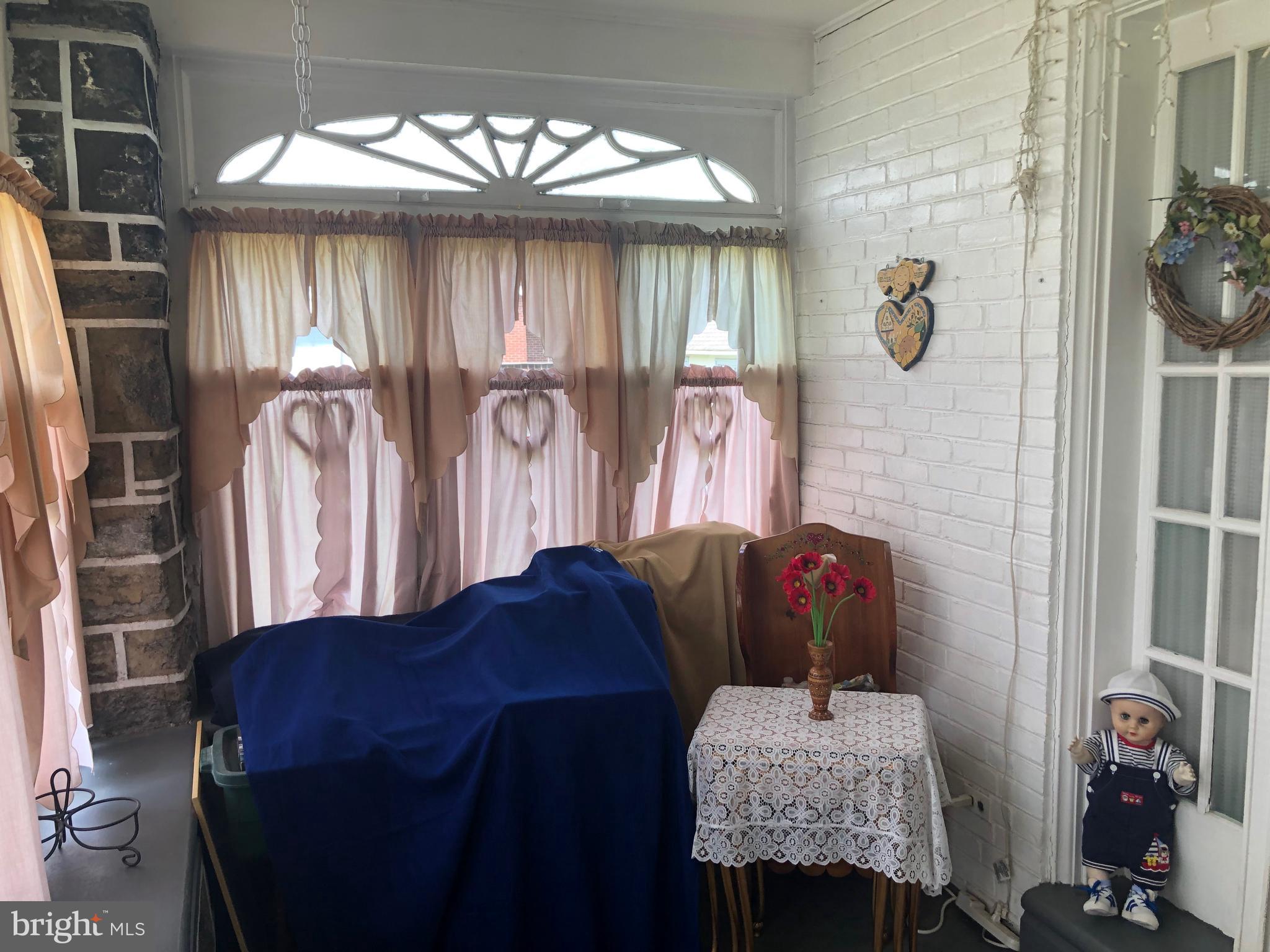 7255 Dungan Road Philadelphia, PA 19111 - Photo 4 of 29